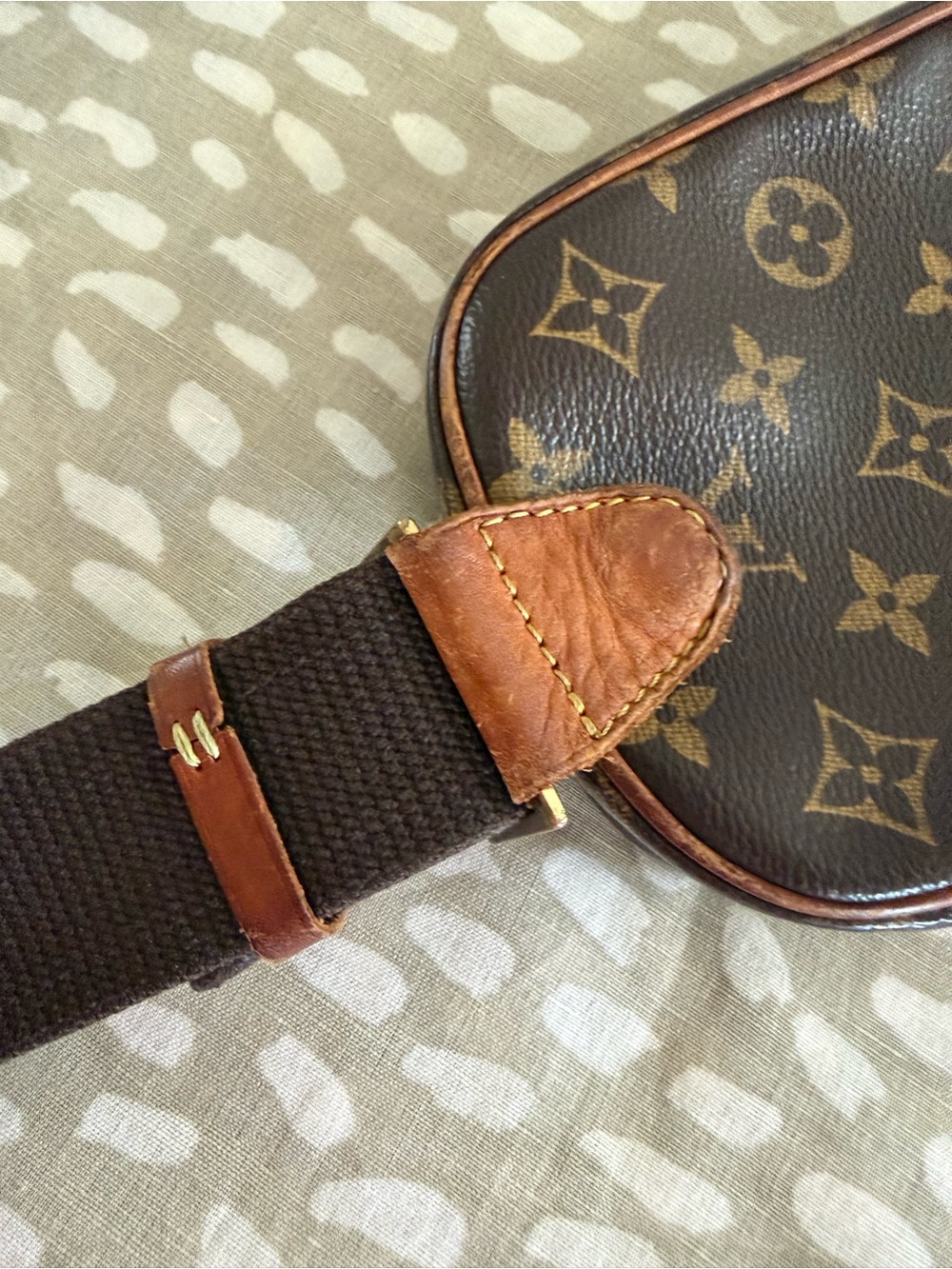 Louis Vuitton Brown Monogram Crossbody Sling Bag - Picture 6 of 9
